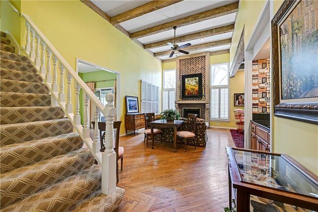 4421 W 112th Terrace, Leawood, KS 66211