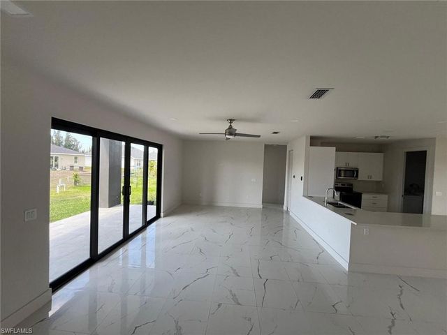 1832 NW 22nd PL, Cape Coral, FL 33993