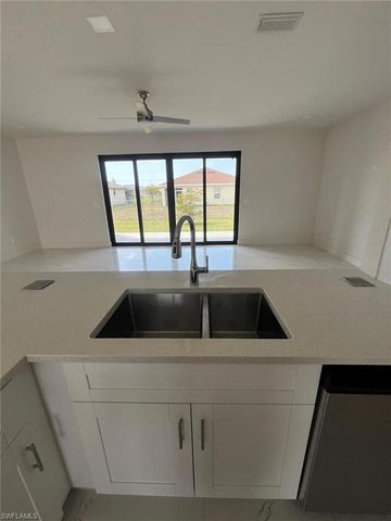 1832 NW 22nd PL, Cape Coral, FL 33993