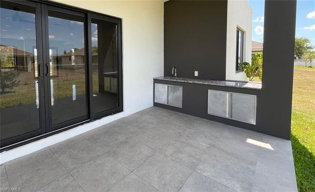 1832 NW 22nd PL, Cape Coral, FL 33993