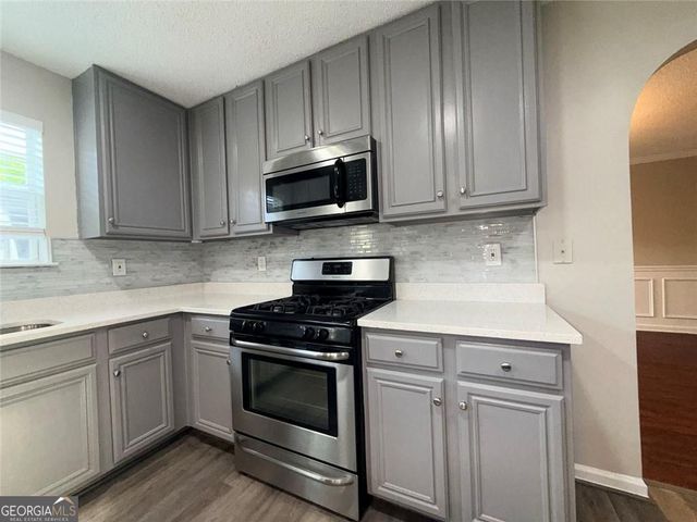 609 Vaughan Drive, Hampton, GA 30228