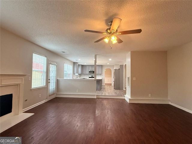 609 Vaughan Drive, Hampton, GA 30228