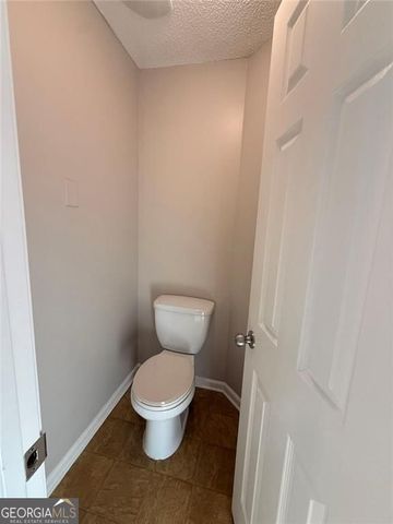 609 Vaughan Drive, Hampton, GA 30228