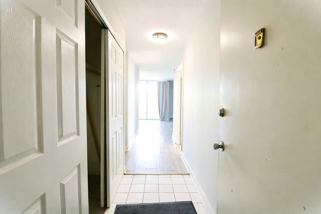 1043 S York Road 212, Bensenville, IL 60106