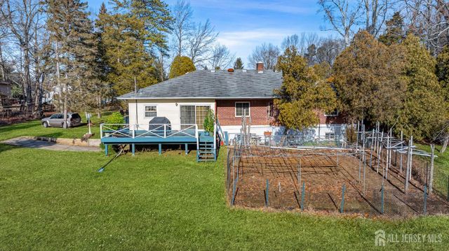 321 Manalapan Road, Spotswood, NJ 08884