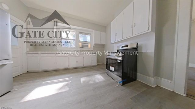 1006 Holton Place A, High Point, NC 27262