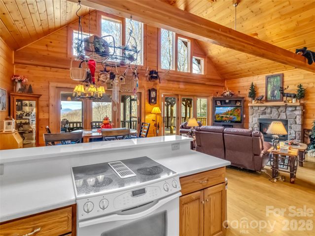 1664 Tawodi Trail, Maggie Valley, NC 28751