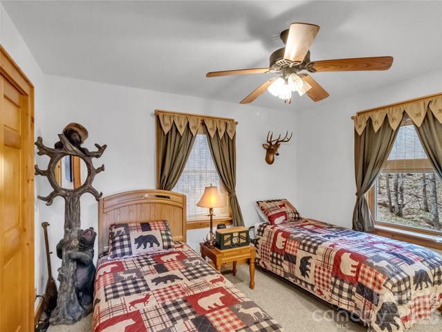 1664 Tawodi Trail, Maggie Valley, NC 28751