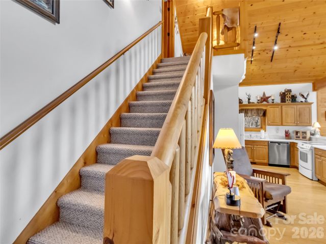 1664 Tawodi Trail, Maggie Valley, NC 28751
