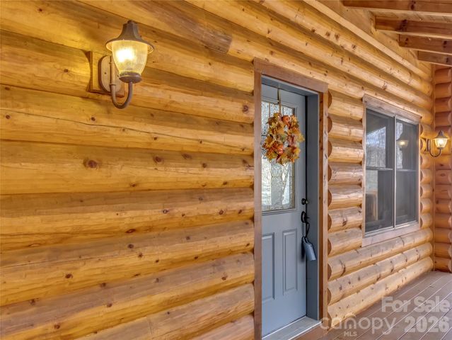 1664 Tawodi Trail, Maggie Valley, NC 28751
