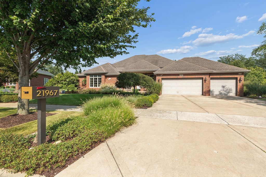 21967 Emily Lane, Frankfort, IL 60423