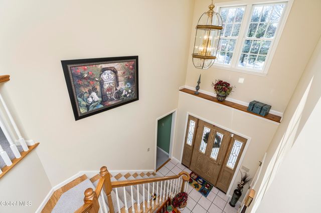 7 Edward Drive, Sand Lake, NY 12196