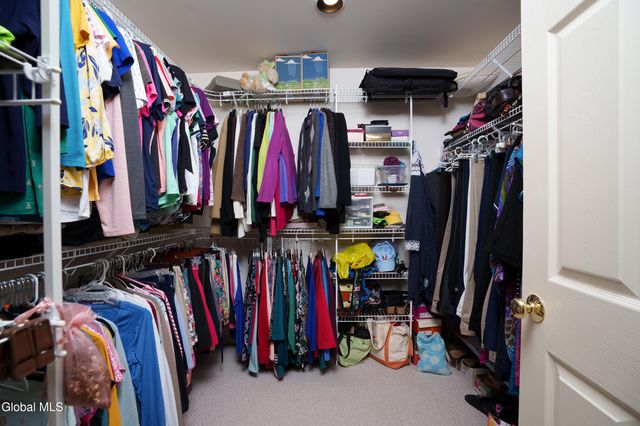 7 Edward Drive, Sand Lake, NY 12196