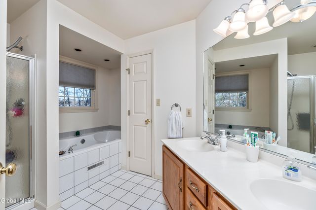 7 Edward Drive, Sand Lake, NY 12196