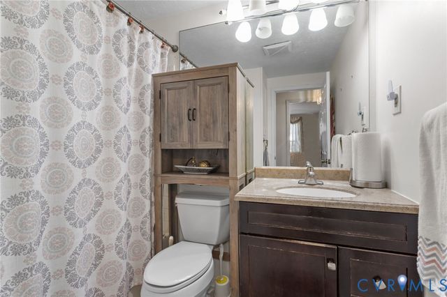 4404 Fieldstone Ct, Chesterfield, VA 23234