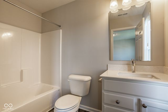2949 Bolton Square Boulevard, Indianapolis, IN 46222