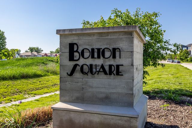 2949 Bolton Square Boulevard, Indianapolis, IN 46222