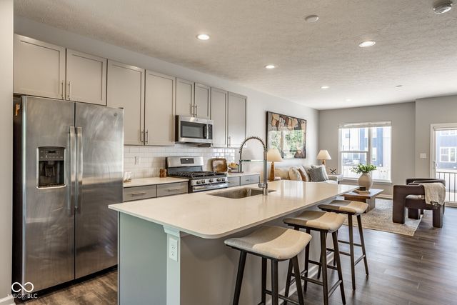 2949 Bolton Square Boulevard, Indianapolis, IN 46222