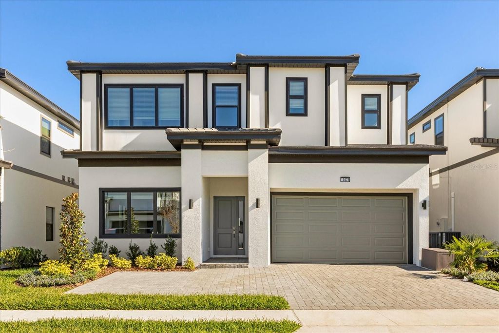 Image 1 of property listing at 11073 MORAY BAY AVE, Orlando, FL 32821