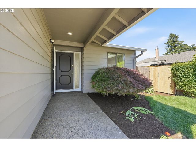 9445 Sw SUMMERFIELD Dr, Tigard, OR 97224