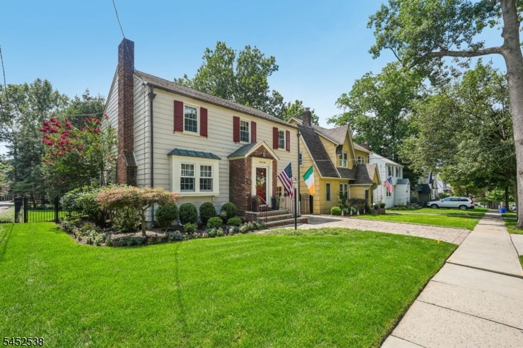 69 Newman Ave, Verona Twp., NJ 07044 — photo 2