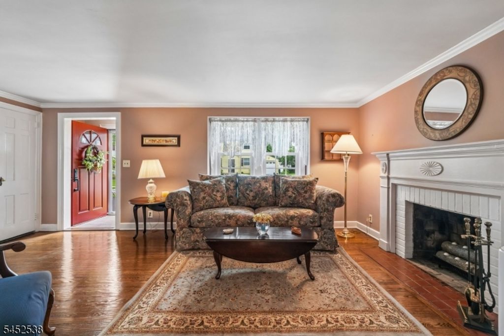 69 Newman Ave, Verona Twp., NJ 07044 — photo 4