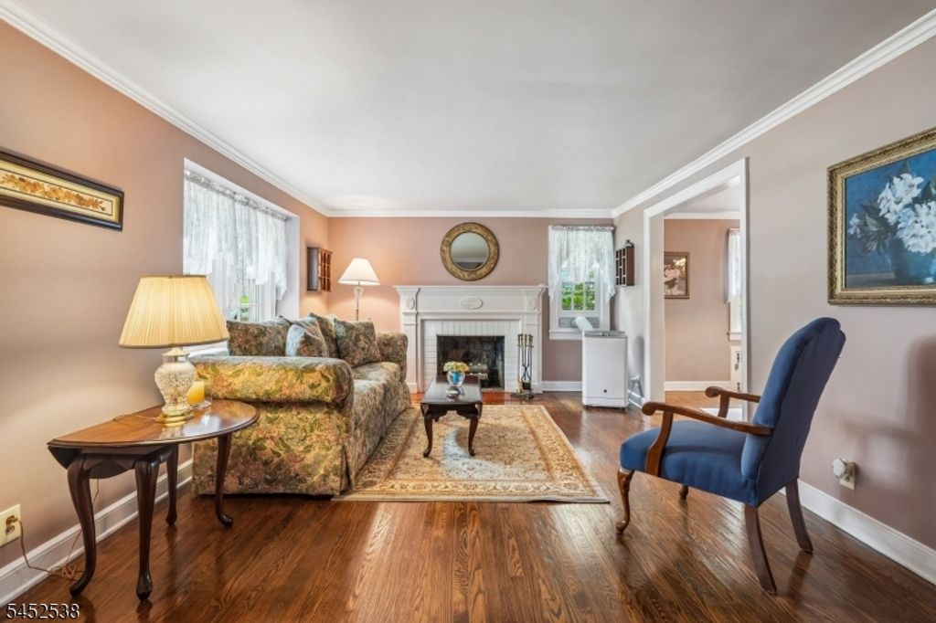 69 Newman Ave, Verona Twp., NJ 07044 — photo 5