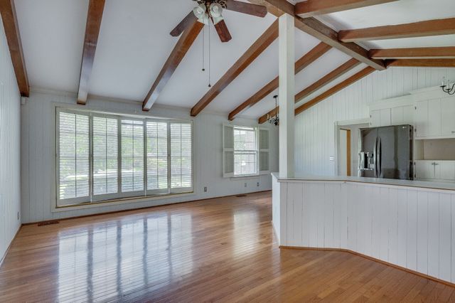 327 Westchester Dr, Madison, TN 37115