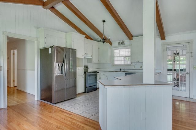 327 Westchester Dr, Madison, TN 37115