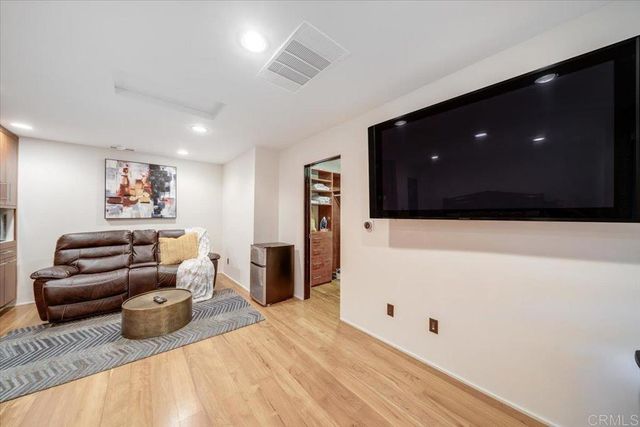 16285 Oak Creek Trail, Poway, CA 92064