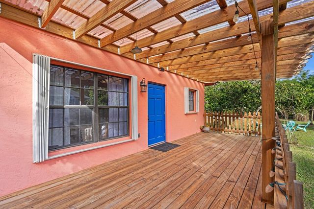 14817 Snail Trail, Loxahatchee Groves, FL 33470