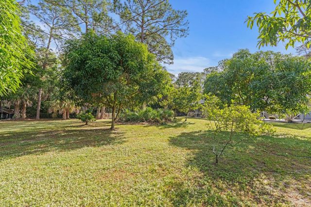 14817 Snail Trail, Loxahatchee Groves, FL 33470