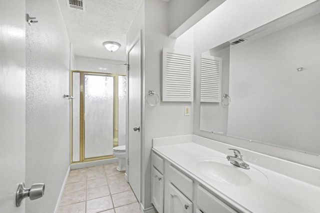 16422 Hibiscus Lane, Friendswood, TX 77546