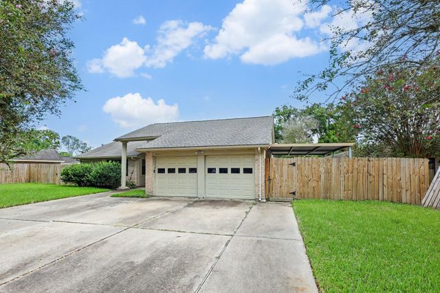 16422 Hibiscus Lane, Friendswood, TX 77546