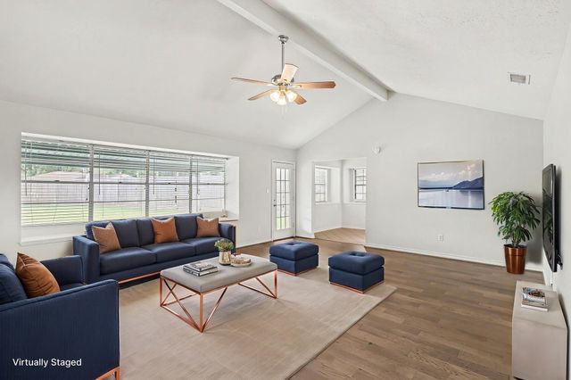 16422 Hibiscus Lane, Friendswood, TX 77546