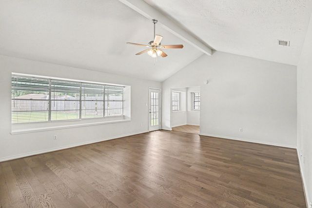 16422 Hibiscus Lane, Friendswood, TX 77546