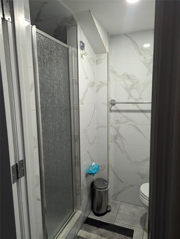 86-15 BRITTON Ave, Elmhurst, NY 11373