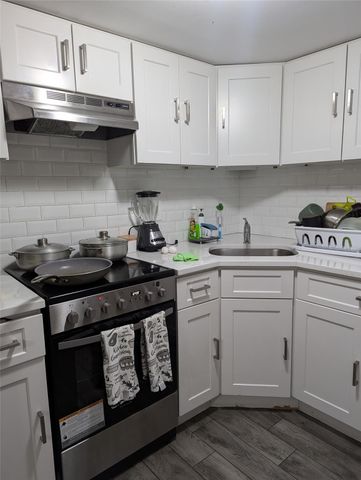 86-15 BRITTON Ave, Elmhurst, NY 11373