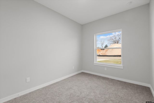 16529 Crossing Circle, Lindale, TX 75771