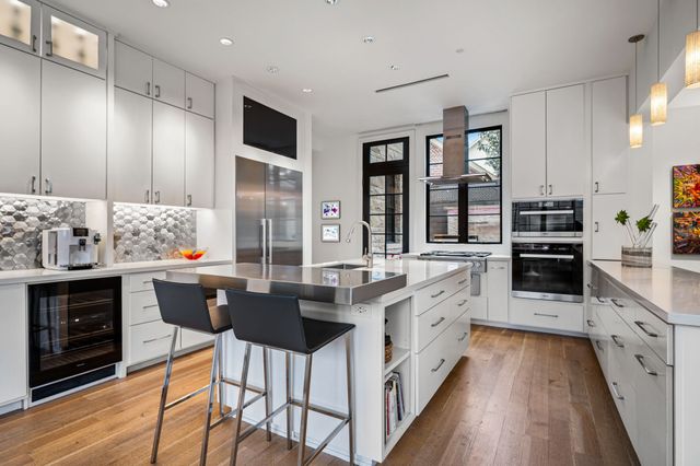 5427 Southwestern Boulevard, Dallas, TX 75209