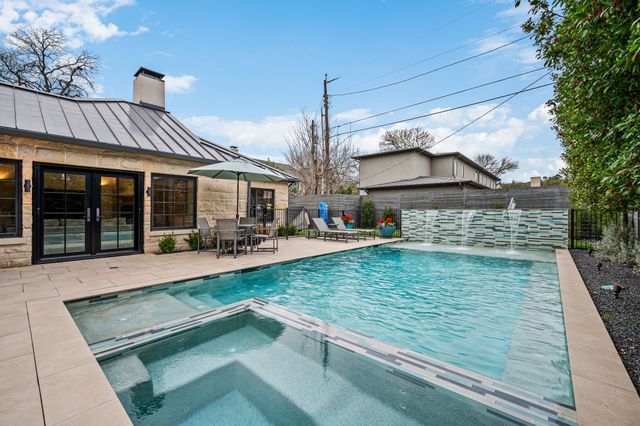 5427 Southwestern Boulevard, Dallas, TX 75209