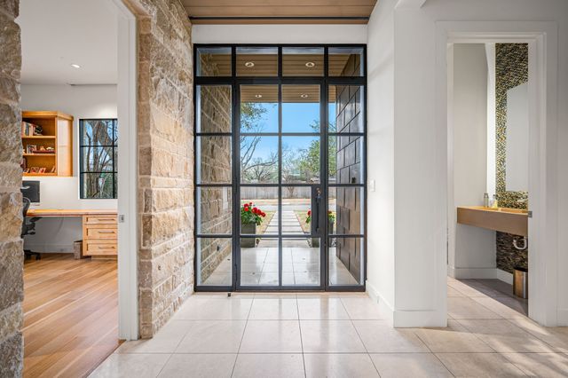 5427 Southwestern Boulevard, Dallas, TX 75209