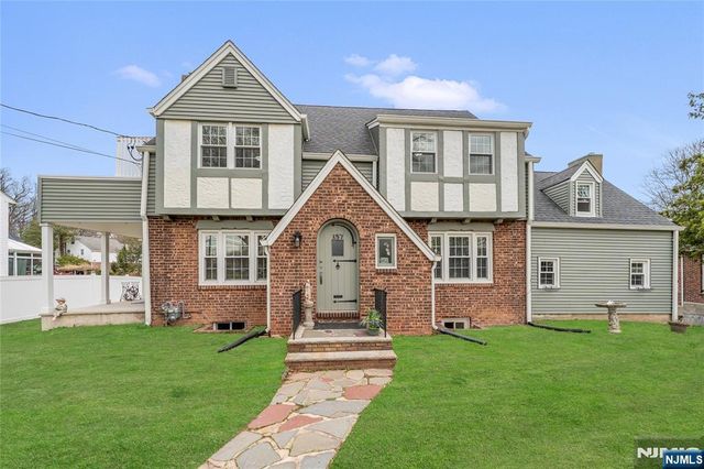157 Glenbrook Parkway, Englewood, NJ 07631