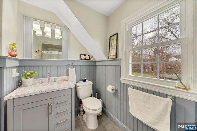 157 Glenbrook Parkway, Englewood, NJ 07631