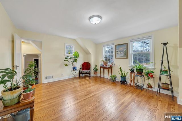 157 Glenbrook Parkway, Englewood, NJ 07631