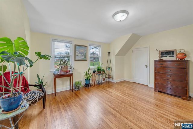157 Glenbrook Parkway, Englewood, NJ 07631