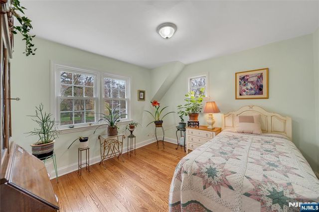 157 Glenbrook Parkway, Englewood, NJ 07631