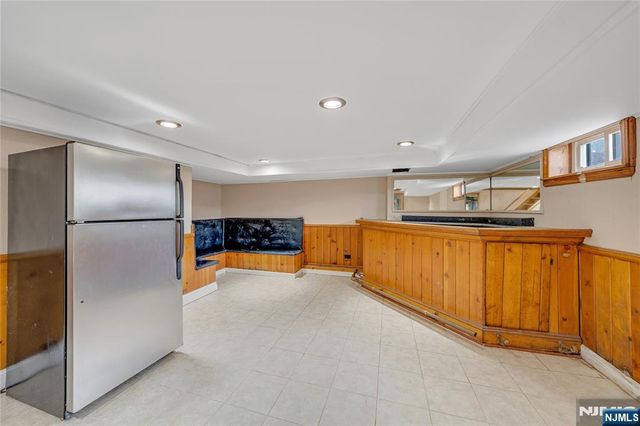 157 Glenbrook Parkway, Englewood, NJ 07631