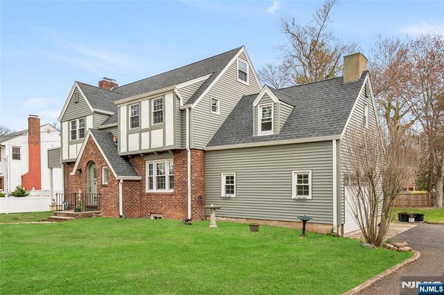 157 Glenbrook Parkway, Englewood, NJ 07631