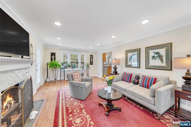 157 Glenbrook Parkway, Englewood, NJ 07631
